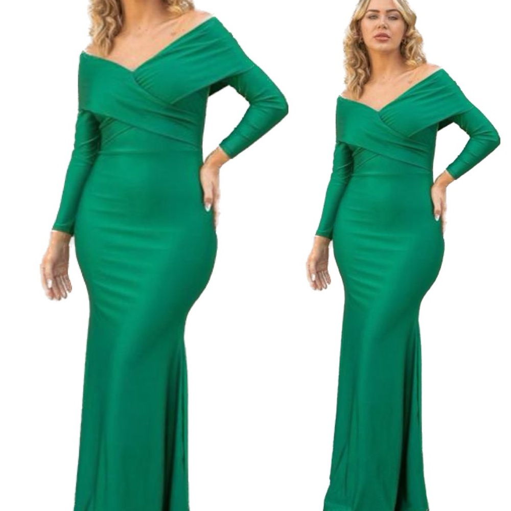 Elegant Green Off-Shoulder Maxi Dress